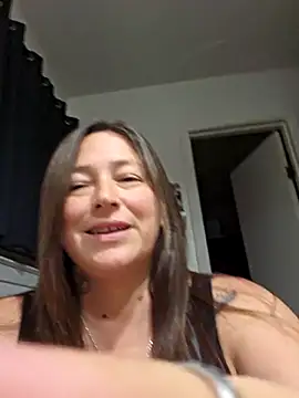 Snapshot of angelbaby1998 chatting on 03.22.25 angelbaby1998 online show from 03.22.25