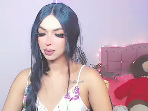 Tanedra collings online show from 01.28.25