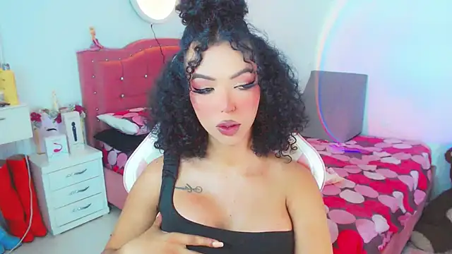 Snapshot of Tanedra_collings chatting on 02.11.26 Tanedra collings online show from 02.11.26