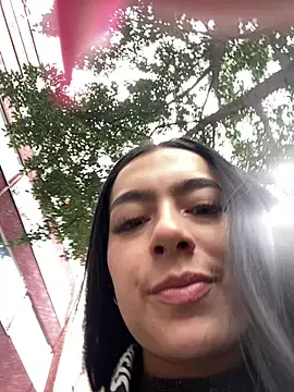 Snapshot of Nicollemays chatting on 02.06.25 Nicollemays online show from 02.06.25