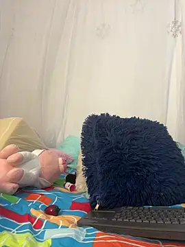 Snapshot of Aleja_DANS chatting on 03.05.25 Aleja DANS online show from 03.05.25