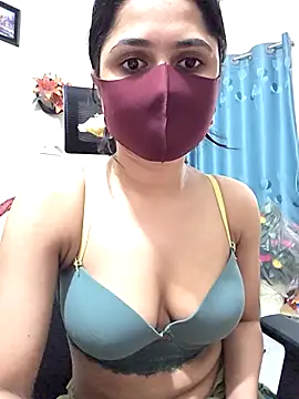 Snapshot of Suvosri chatting on 02.17.26 Suvosri online show from 02.17.26