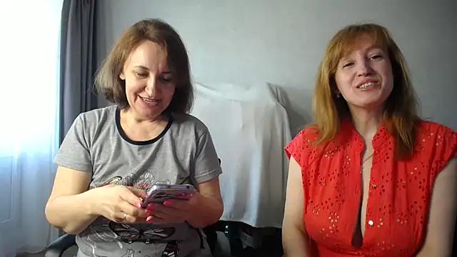 DonnaMagdalena online show from 05.18.26