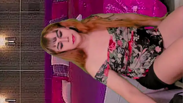 Snapshot of Candyluv chatting on 03.09.25 Candyluv online show from 03.09.25