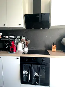 Cute Anissa online show from 11.24.25