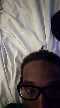 Snapshot of Z3US_UP_1 chatting on 09.16.25 Z3US UP 1 online show from 09.16.25