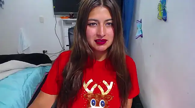 Snapshot of Yunhot_ chatting on 12.14.24 Yunhot online show from 12.14.24