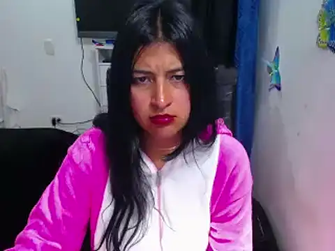 Snapshot of Yunhot_ chatting on 01.26.25 Yunhot online show from 01.26.25