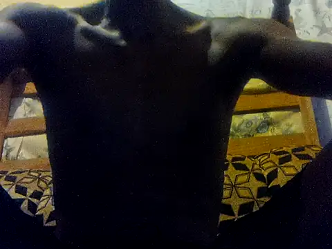 Snapshot of LookingLover34 chatting on 12.04.25 LookingLover34 online show from 12.04.25