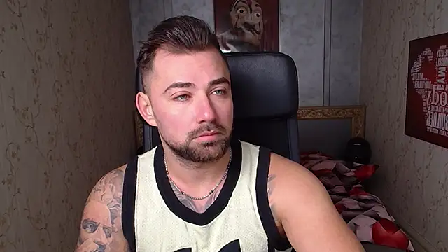 Snapshot of DuncanStone chatting on 12.17.24 DuncanStone online show from 12.17.24