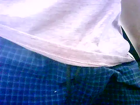 Snapshot of mrose8080 chatting on 11.21.25 mrose8080 online show from 11.21.25