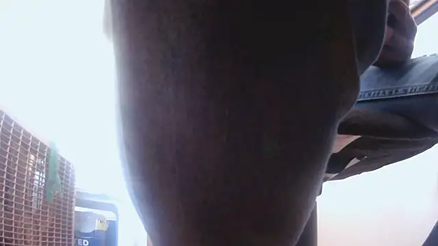 Snapshot of hottottrot691 chatting on 11.29.25 hottottrot691 online show from 11.29.25