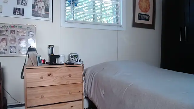 hottottrot691 online show from 07.23.26