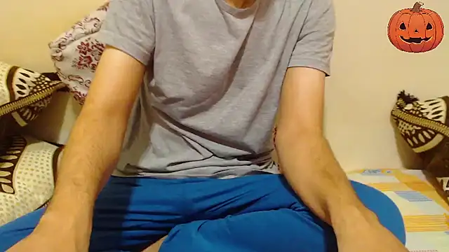 Snapshot of Alexdelarge323 chatting on 10.02.25 Alexdelarge323 online show from 10.02.25