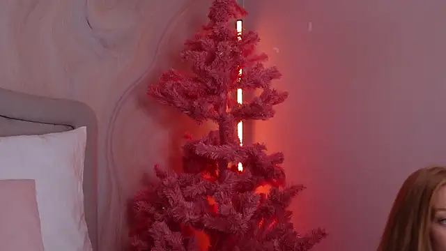 GingerEllis online show from 12.13.24