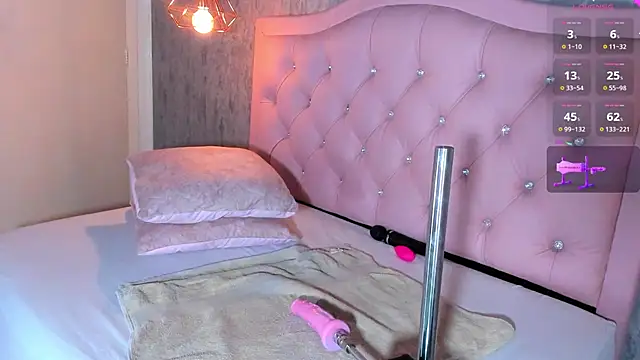 naomidibello online show from 02.07.25