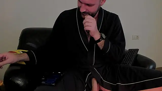 KingMalcom online show from 10.20.25