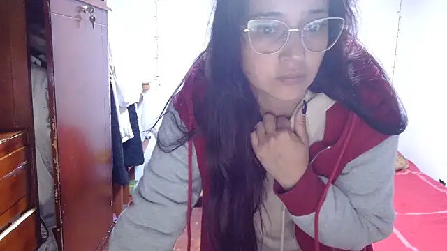 Snapshot of clarisse69 chatting on 03.24.26 clarisse69 online show from 03.24.26