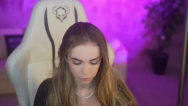 Snapshot of Anabelka054 chatting on 12.01.25 Anabelka054 online show from 12.01.25