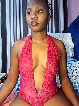 Snapshot of luxusroyce chatting on 03.22.25 luxusroyce online show from 03.22.25