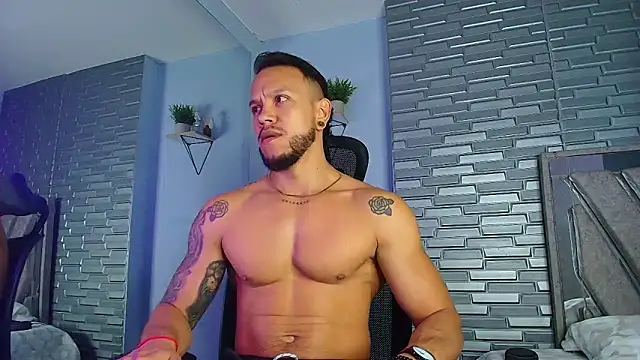 ARON TAYLER01 online show from 02.11.26