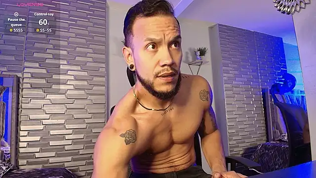 ARON TAYLER01 online show from 03.17.26