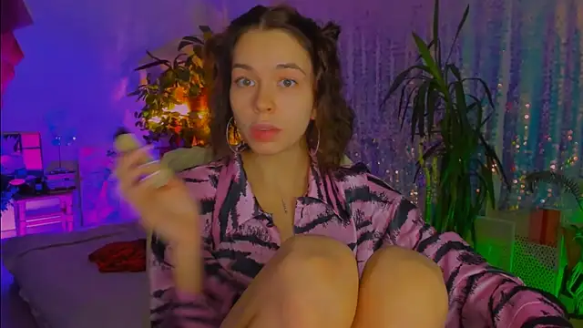 poli   online show from 12.04.25