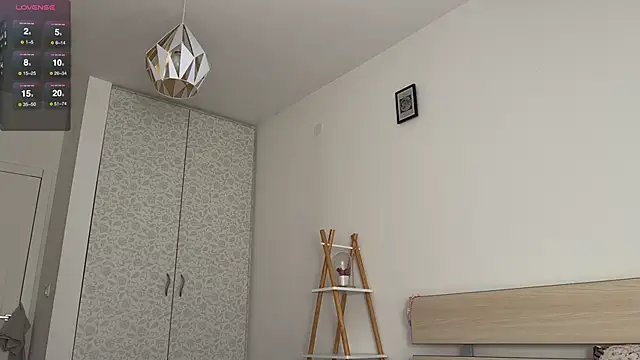 Snapshot of neon_demon chatting on 12.04.24 neon demon online show from 12.04.24