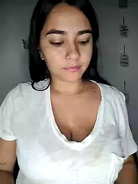 Snapshot of alison_villalobo chatting on 10.26.25 alison villalobo online show from 10.26.25