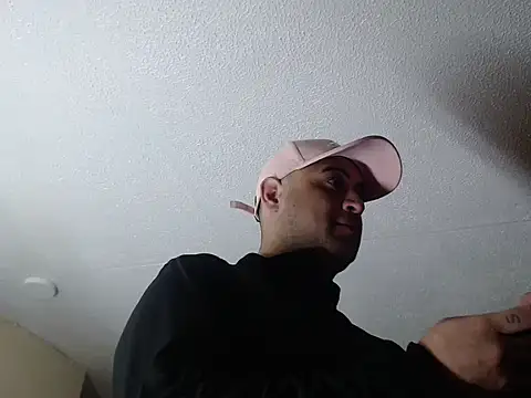 Snapshot of alphaswitchard chatting on 10.03.25 alphaswitchard online show from 10.03.25