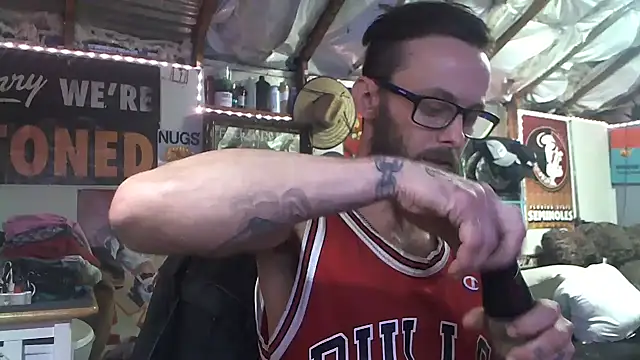 CloudDadddyyy420 online show from 02.08.25