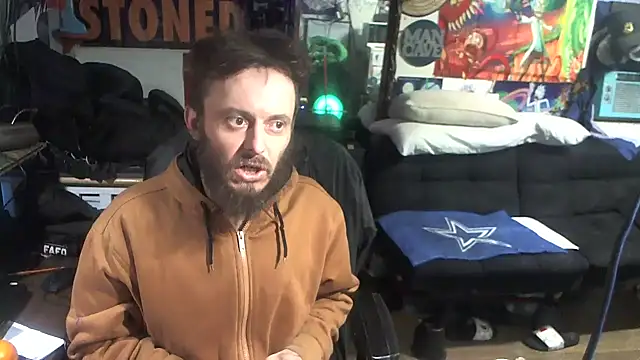 CloudDadddyyy420 online show from 02.14.25