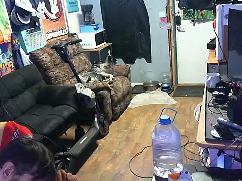 CloudDadddyyy420 online show from 03.21.25