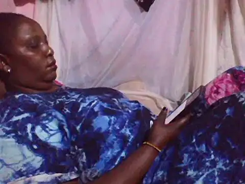 Snapshot of big_clits chatting on 03.22.25 big clits online show from 03.22.25