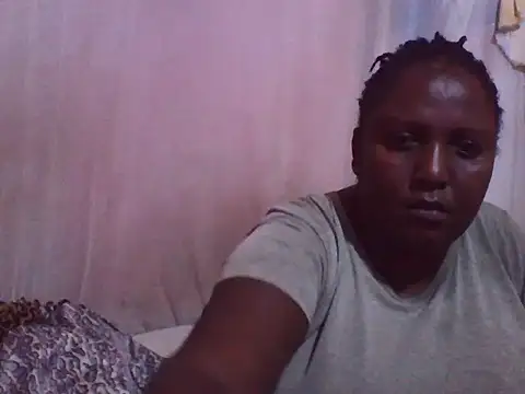 Snapshot of big_clits chatting on 10.02.25 big clits online show from 10.02.25