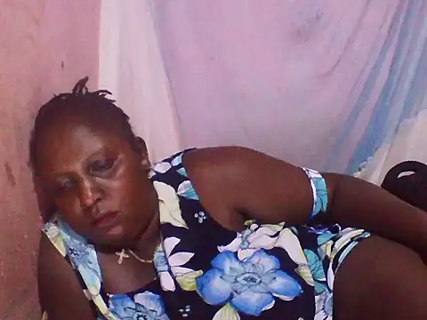 Snapshot of big_clits chatting on 01.08.26 big clits online show from 01.08.26