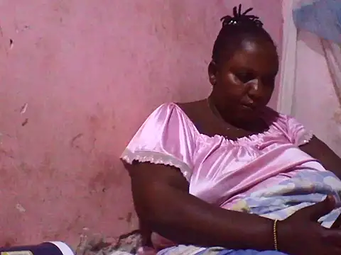 Snapshot of big_clits chatting on 02.19.26 big clits online show from 02.19.26