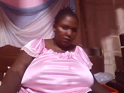 Snapshot of big_clits chatting on 03.06.26 big clits online show from 03.06.26