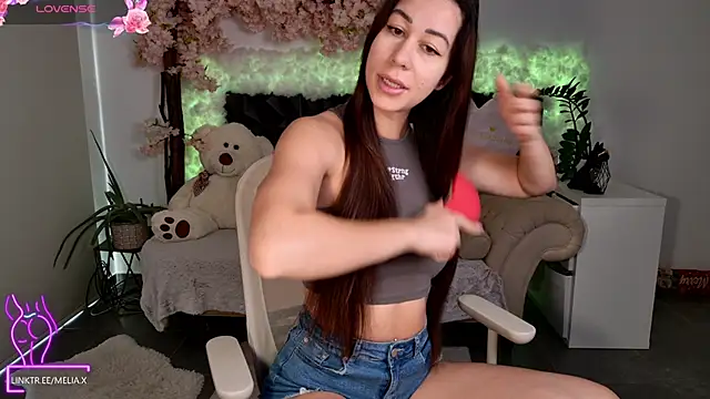 Snapshot of Meliazz chatting on 01.18.25 Meliazz online show from 01.18.25