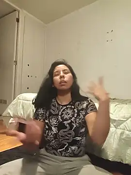 Snapshot of Diosagata chatting on 05.26.26 Diosagata online show from 05.26.26