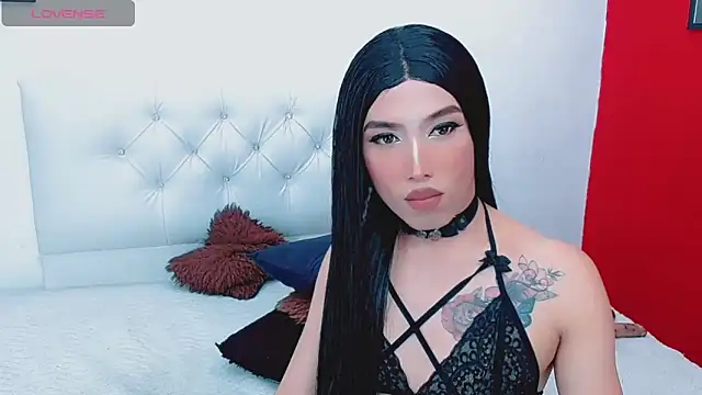 Snapshot of yesik_beltran chatting on 12.16.24 yesik beltran online show from 12.16.24