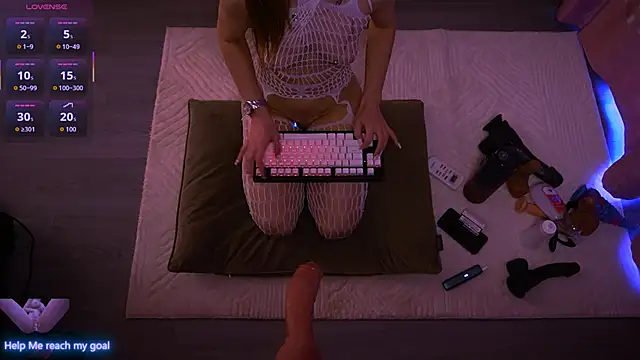Redhead Shark new online show from 05.03.26