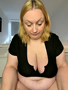 BBW Nora online show from 11.22.25