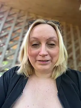 BBW Nora online show from 04.24.26