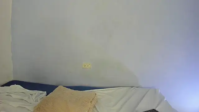 chloe ebony  online show from 02.25.25