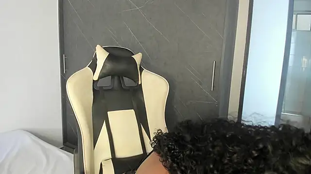 chloe ebony  online show from 06.07.26