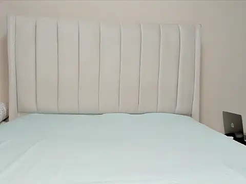  heavenlysent online show from 10.25.25