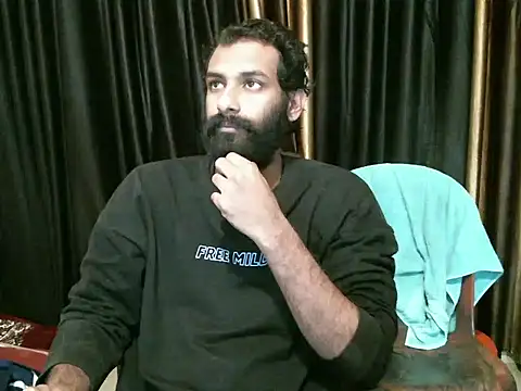 Snapshot of indian2 chatting on 12.18.24 indian2 online show from 12.18.24