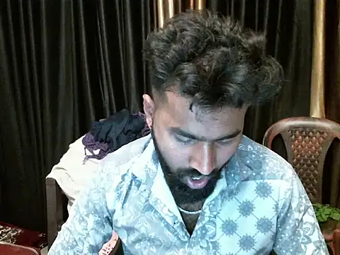 Snapshot of indian2 chatting on 12.18.24 indian2 online show from 12.18.24