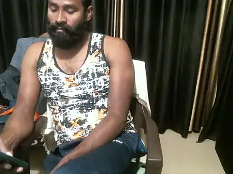 Snapshot of indian2 chatting on 01.17.25 indian2 online show from 01.17.25